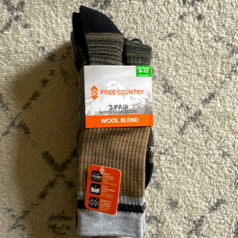 Free country socks